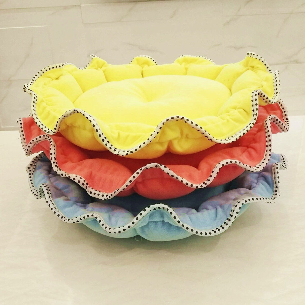 Teddy Kennel Small Dog Bed